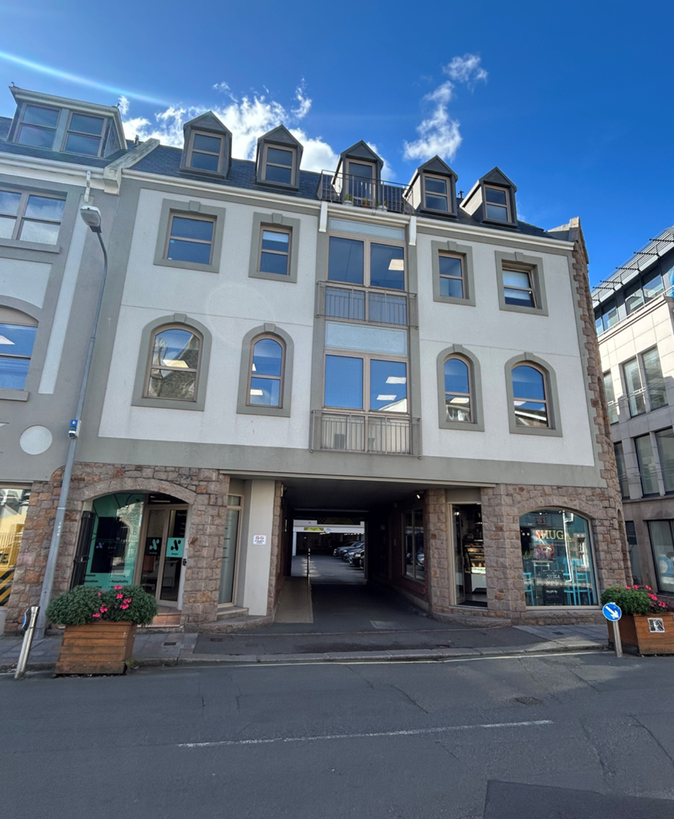 Eaton House, Seaton Place