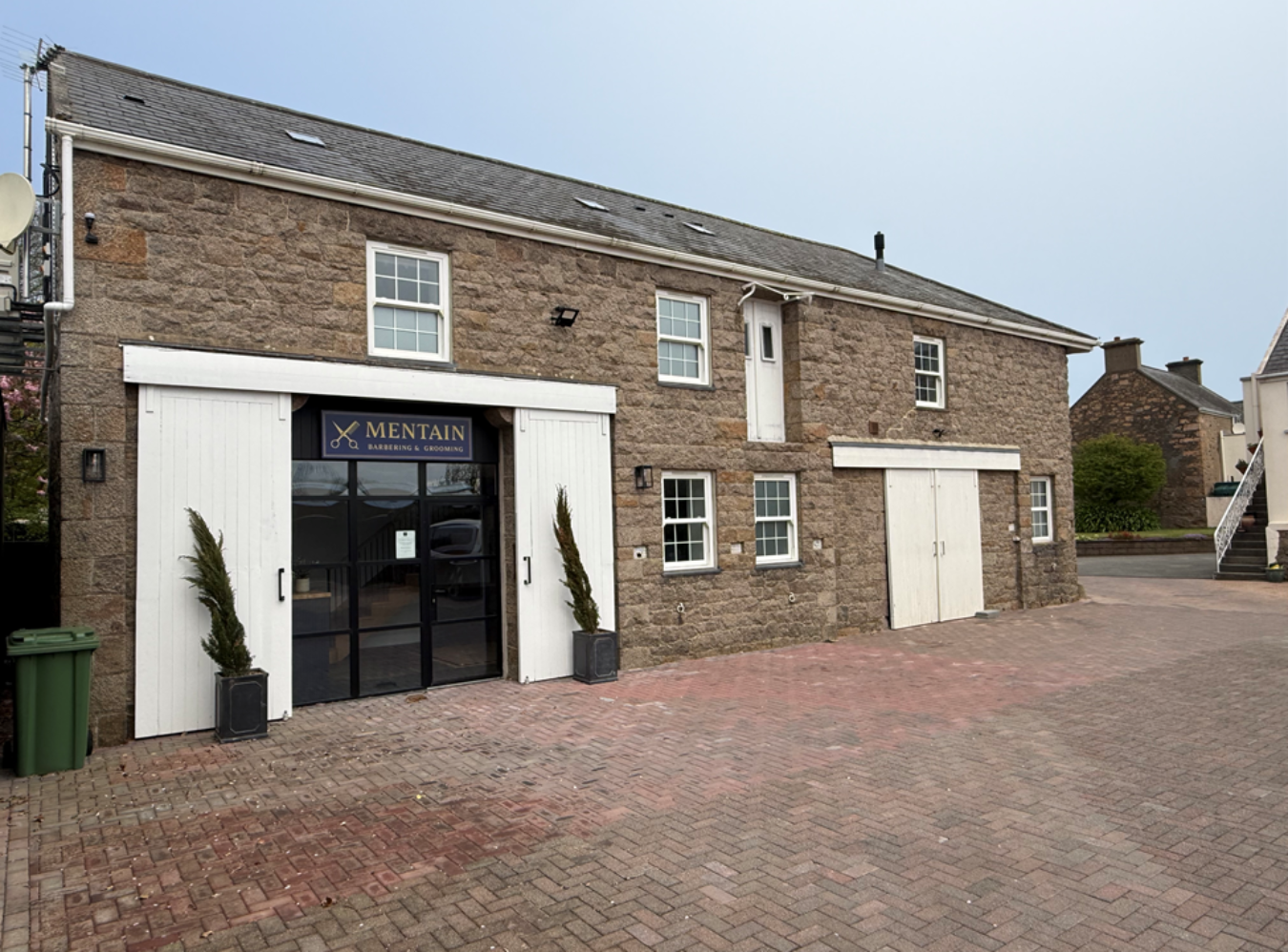 La Rue Des Landes, St. John - Salon and Wellness Premises